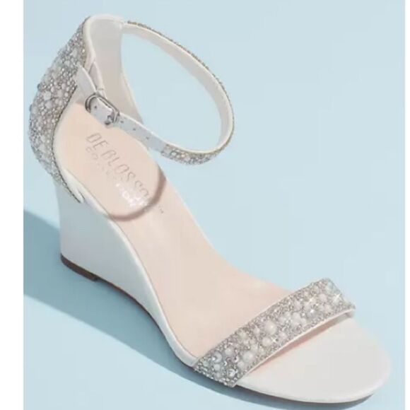 NWT De blossoms Collection crystal and jewel embellished wedge sandals size 11 - Picture 1 of 10